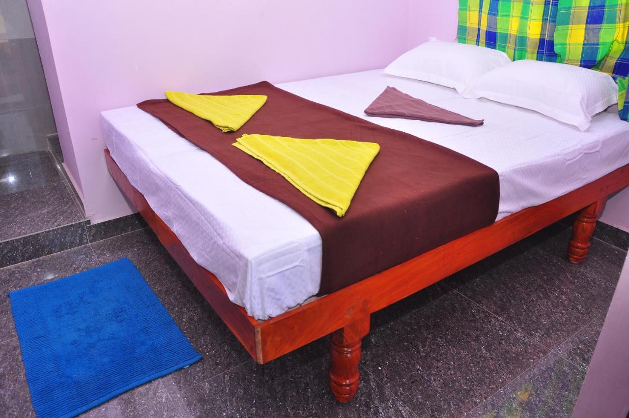Royal Homestay New ฮัมปี ภายนอก รูปภาพ