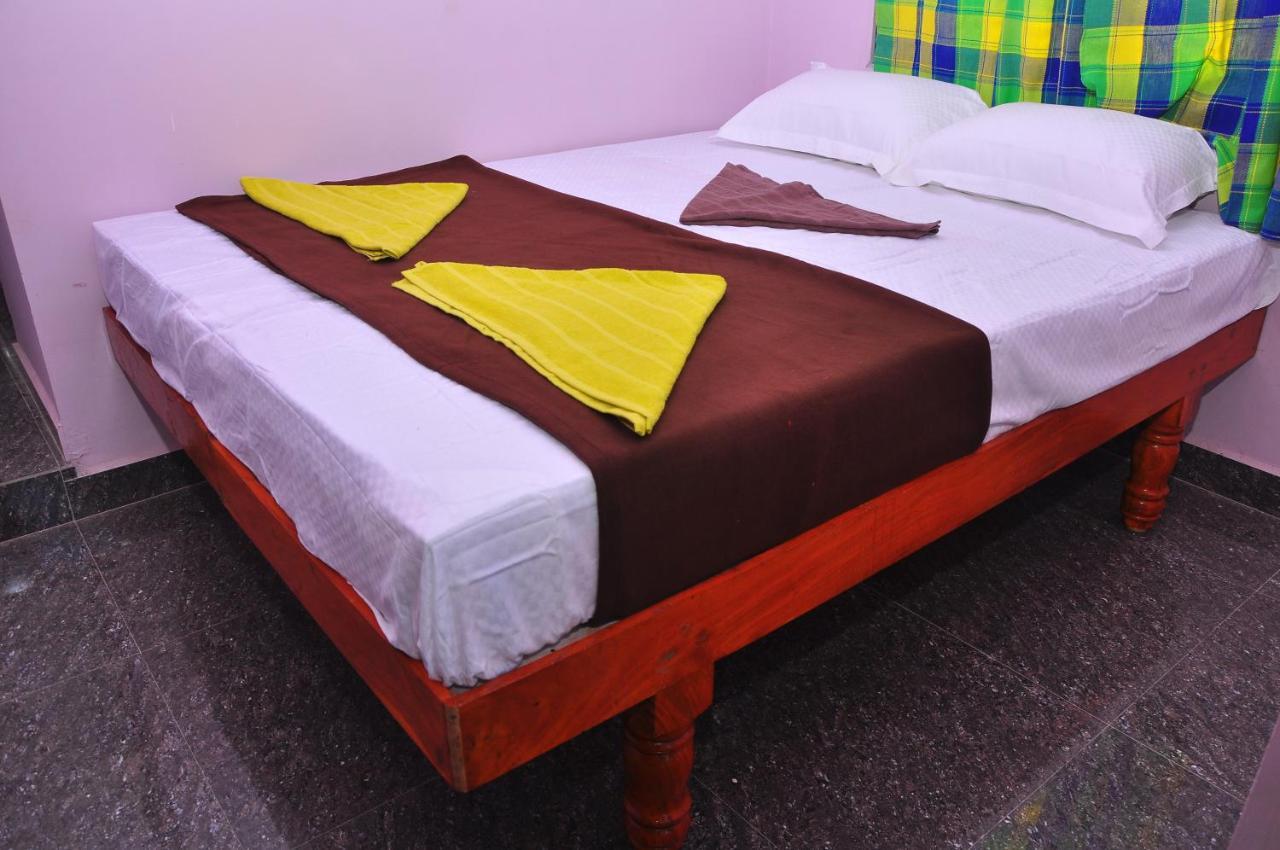 Royal Homestay New ฮัมปี ภายนอก รูปภาพ